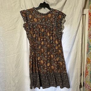 Graphic Ruffle Sleeve Dress